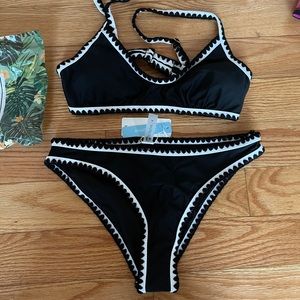 NWT CUPSHE size Med black 2 piece bikini